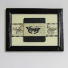 Quadro a farfalla in ardesia vintage con cornice nera, creazione unica e artigianale