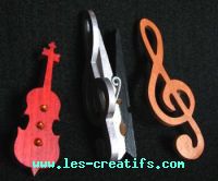 Figurine Strumenti musicali in legno