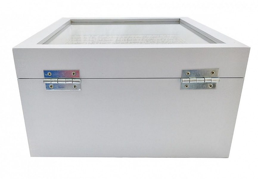 Scatola in legno e coperchio in vetro. Modello : lettera all'acqua di rose