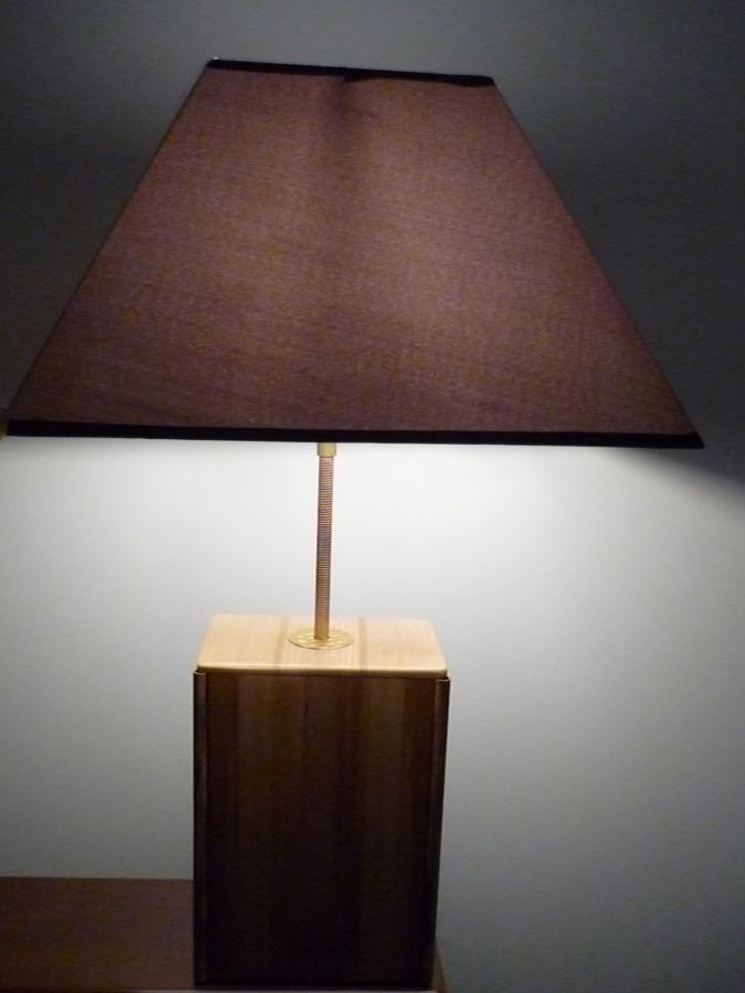 Lampada da tavolo 63 Cm, Legno nobile : Castagno, Rovere, Noce