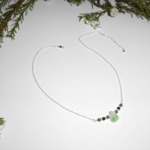 Collana originale in argento 925 con perle di tartaruga e giada su catena