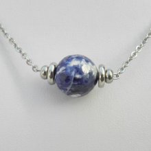 Collana solitario con pietra sodalite rotonda blu e perline in acciaio inossidabile