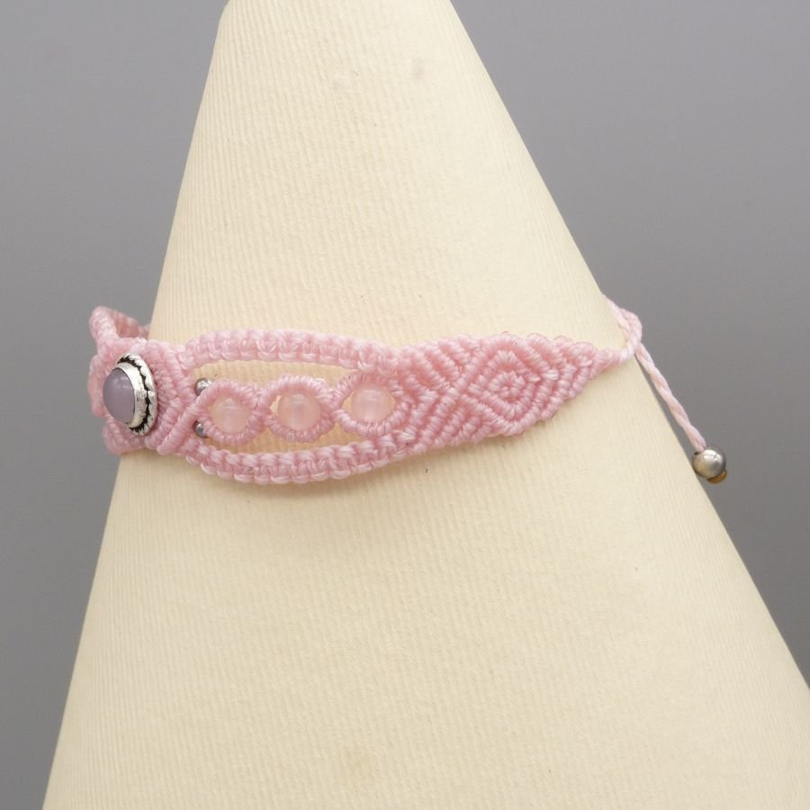 Bracciale in micro-macramé rosa con pietra di quarzo rosa