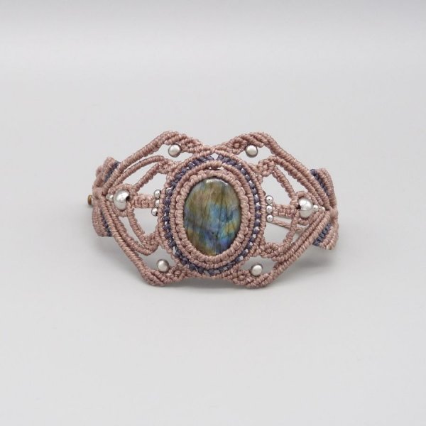 Bracciale in micro-macram&egrave; grigio con labradorite