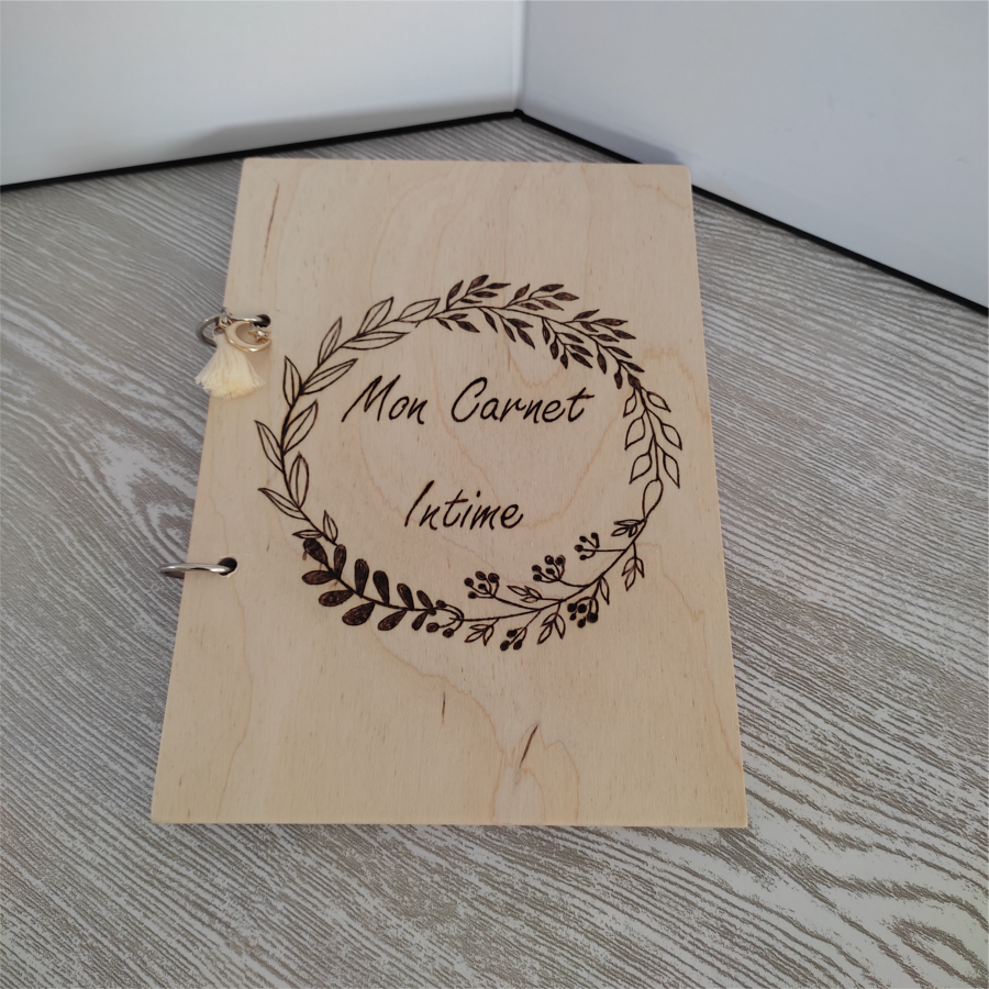 Taccuino intimo, copertina in legno pirografato (fatto a mano), personalizzabile