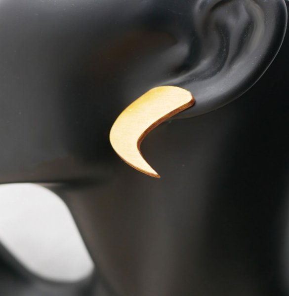 Orecchini grafici in legno placcato oro