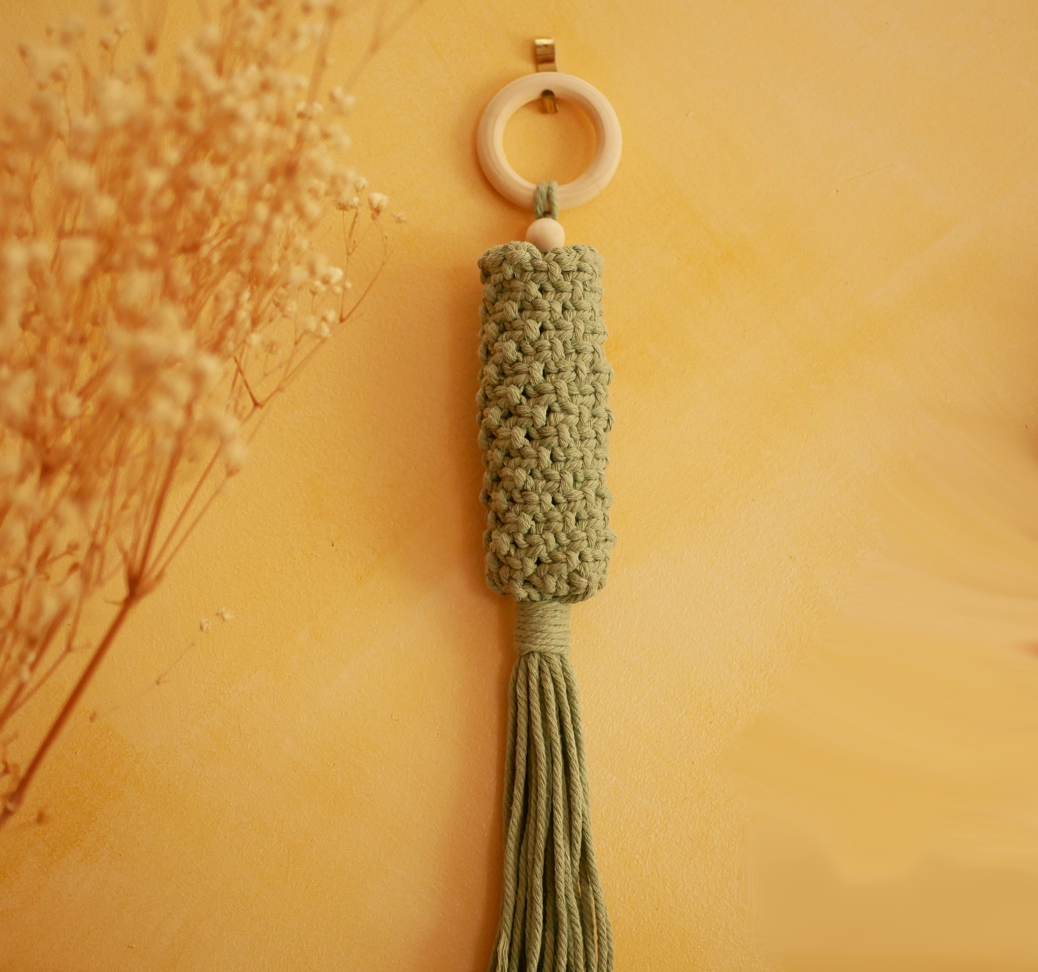 Suspension en macram&eacute; pour fleurs s&eacute;ch&eacute;es avec corde coton couleur vert