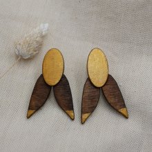 Orecchini a forma di cicala in legno di noce e dorato 