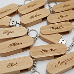 Portachiavi USB da 16 GB in bambù da incidere e personalizzare