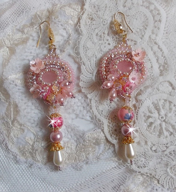 BO Quartzib'Elle brodées avec deux Quartz rose  et de très belles perles