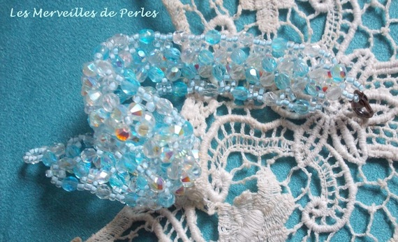 Bracciale Crystal Blue con sfaccettature di cristallo Swarovski e filatoi