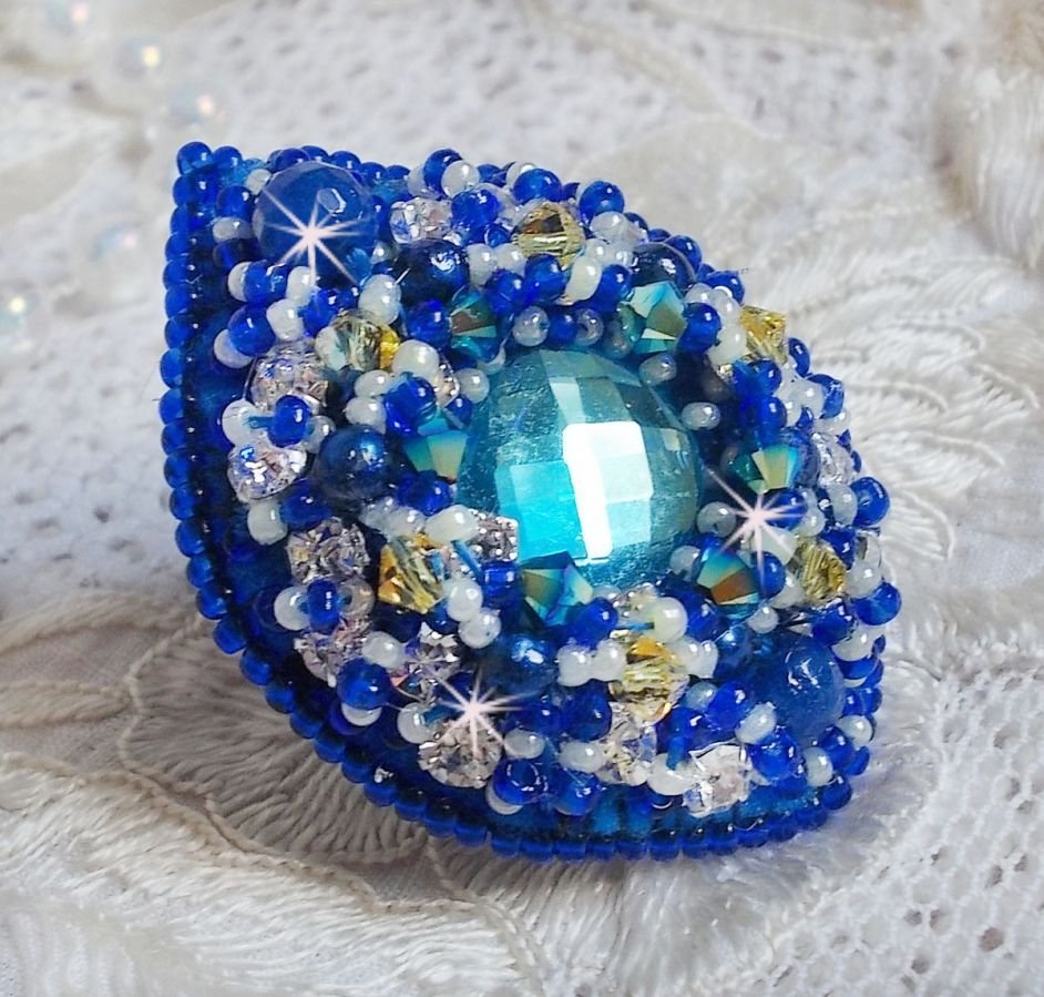 Anello Blue Palace, un design autentico con perline blu e cristalli Swarovski