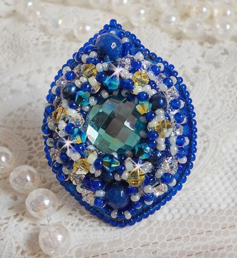 Anello Blue Palace, un design autentico con perline blu e cristalli Swarovski