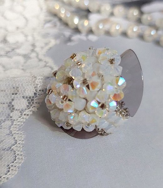 Anello di cristallo con sfaccettature di cristallo Swarovski e filatori