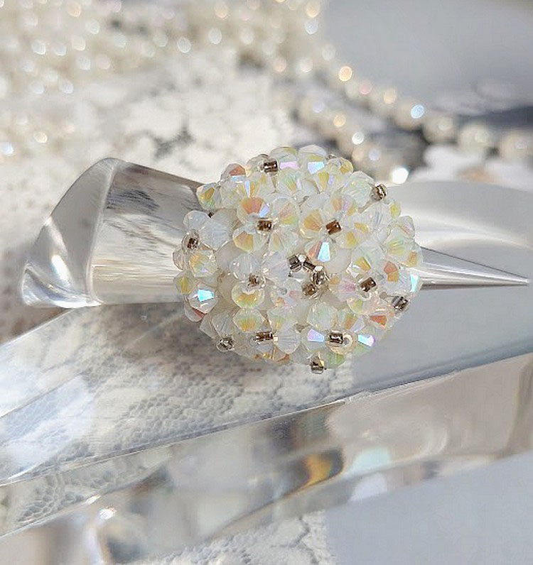 Anello di cristallo con sfaccettature di cristallo Swarovski e filatori