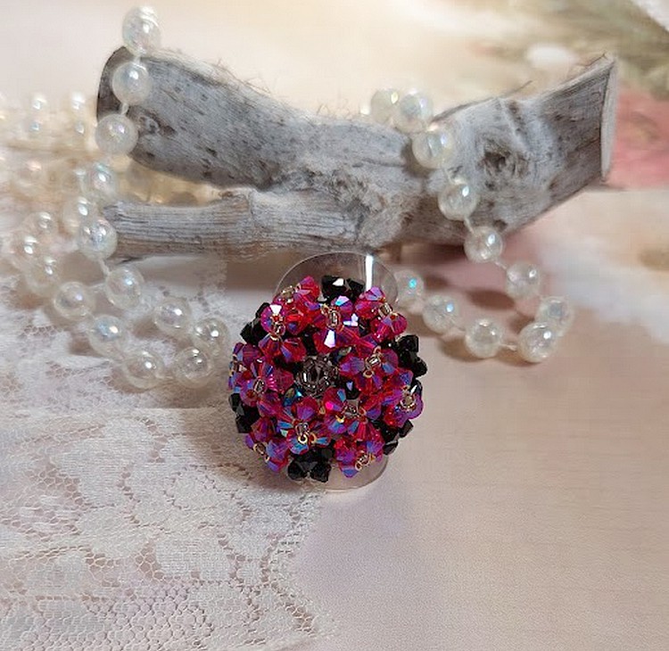 Anello Elegance con sfaccettature di cristallo Swarovski e filatoi