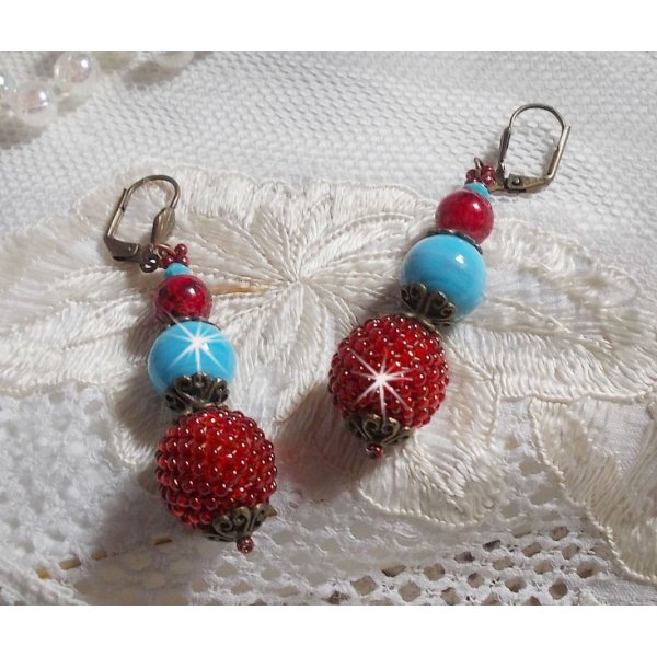 BO Bel'Art con perline di vetro e rocailles ricamate su perline di legno