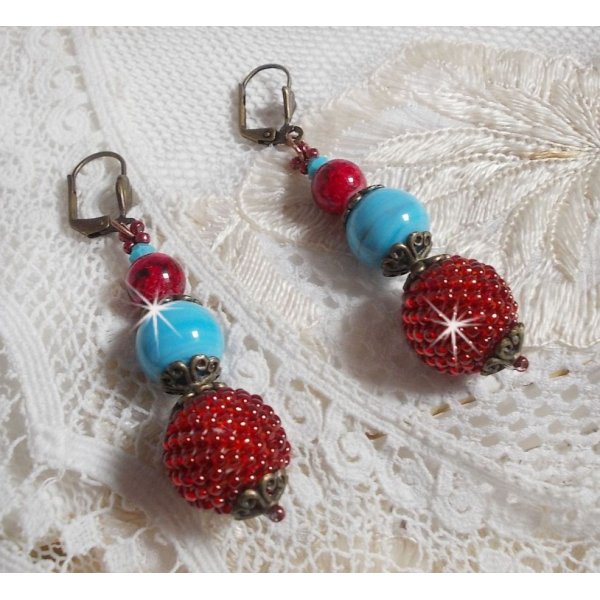 BO Bel'Art con perline di vetro e rocailles ricamate su perline di legno