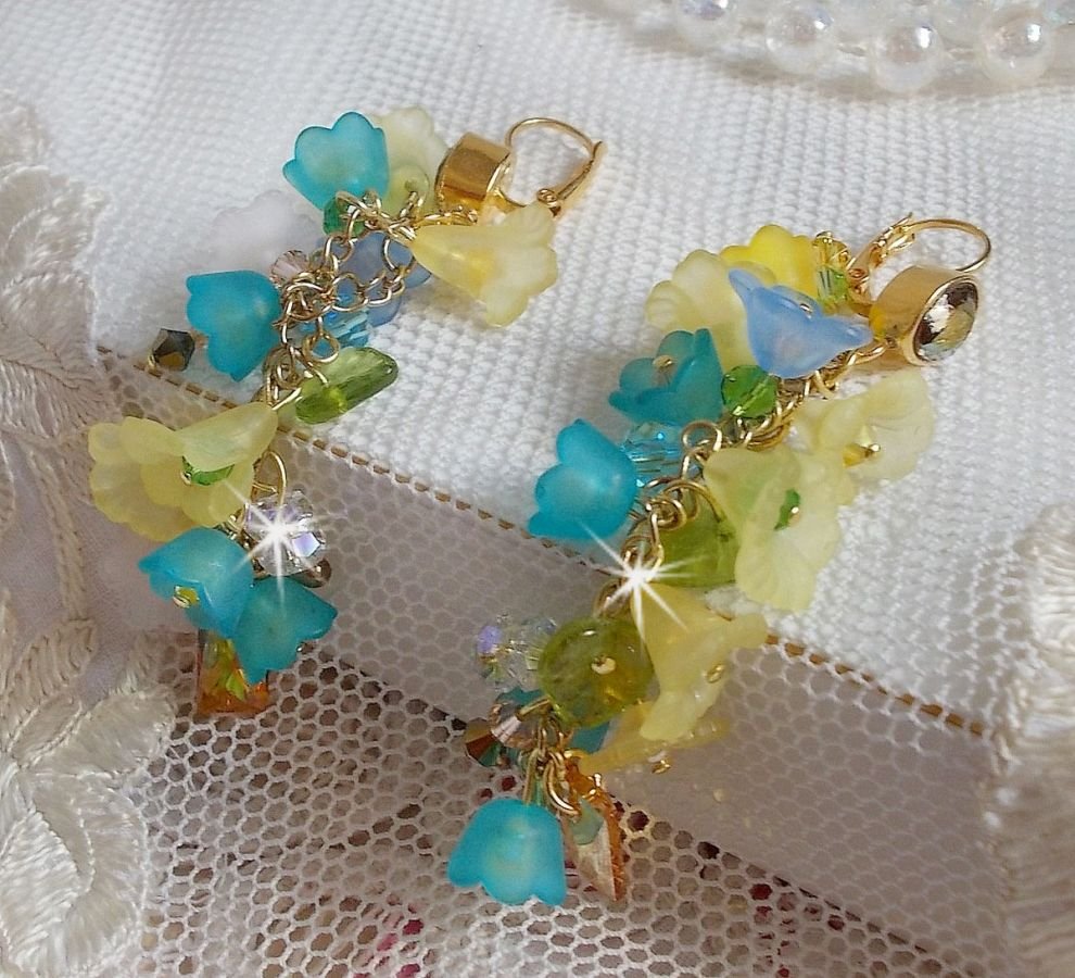 BO Bella Yellow montata con cristalli Swarovski, fiori smerigliati e perle 