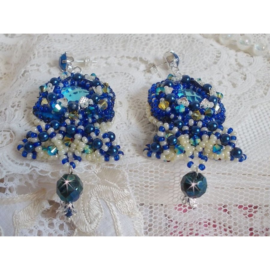 BO Blue Palace Haute-Couture ricamato con cristalli Swarovski, perle perlate, timbri in filigrana e portacabochon in argento 925/1000