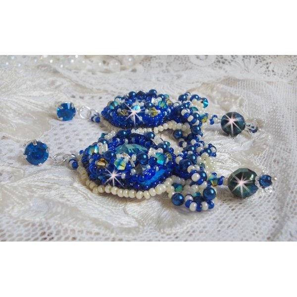 BO Blue Palace Haute-Couture ricamato con cristalli Swarovski, perle perlate, timbri in filigrana e portacabochon in argento 925/1000