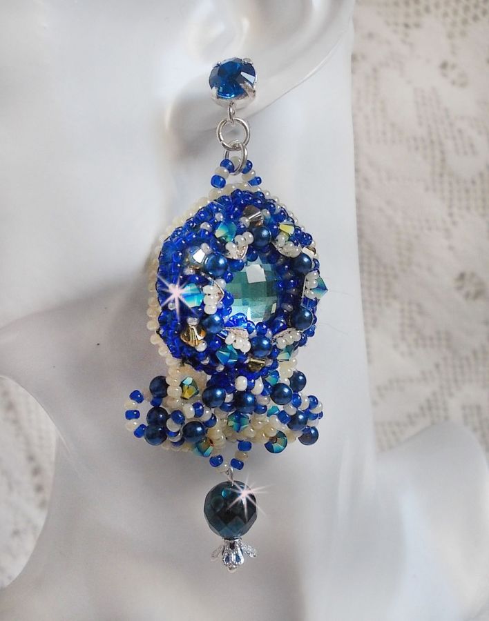 BO Blue Palace Haute-Couture ricamato con cristalli Swarovski, perle perlate, timbri in filigrana e portacabochon in argento 925/1000