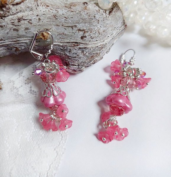 BO C&oelig;ur de Quartz cr&eacute;&eacute;es avec fleurs et perles, dormeuses laitons, perles Cristal Swarovski