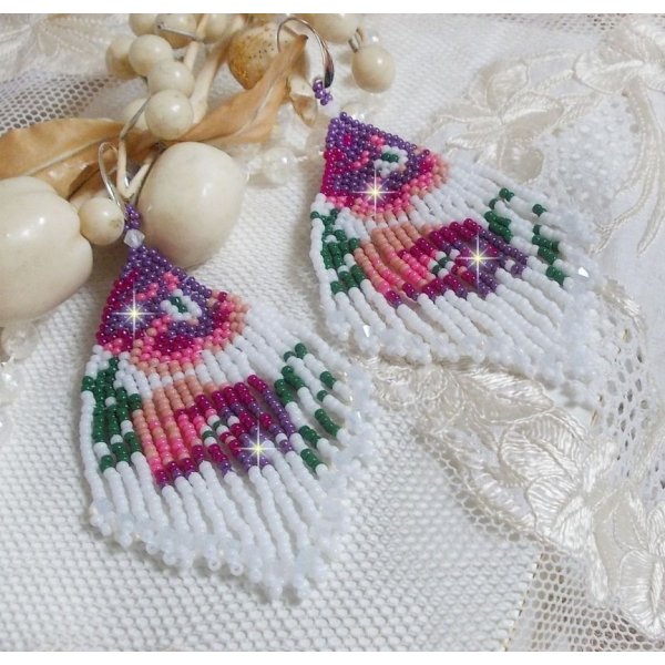 BO Fiori di ciliegio creati con Bianco opaco, Rosa in varie tonalit&agrave;, Verde con Toupies