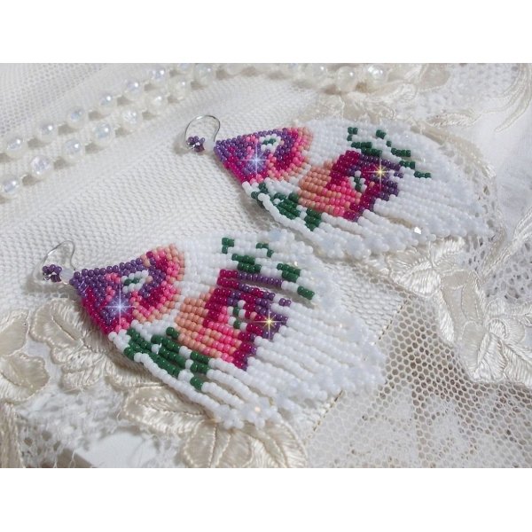 BO Fiori di ciliegio creati con Bianco opaco, Rosa in varie tonalit&agrave;, Verde con Toupies