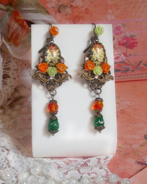 Zucca BO Fairy Aloes creata con cabochon di vetro d'ingrandimento, rose di resina e cristalli