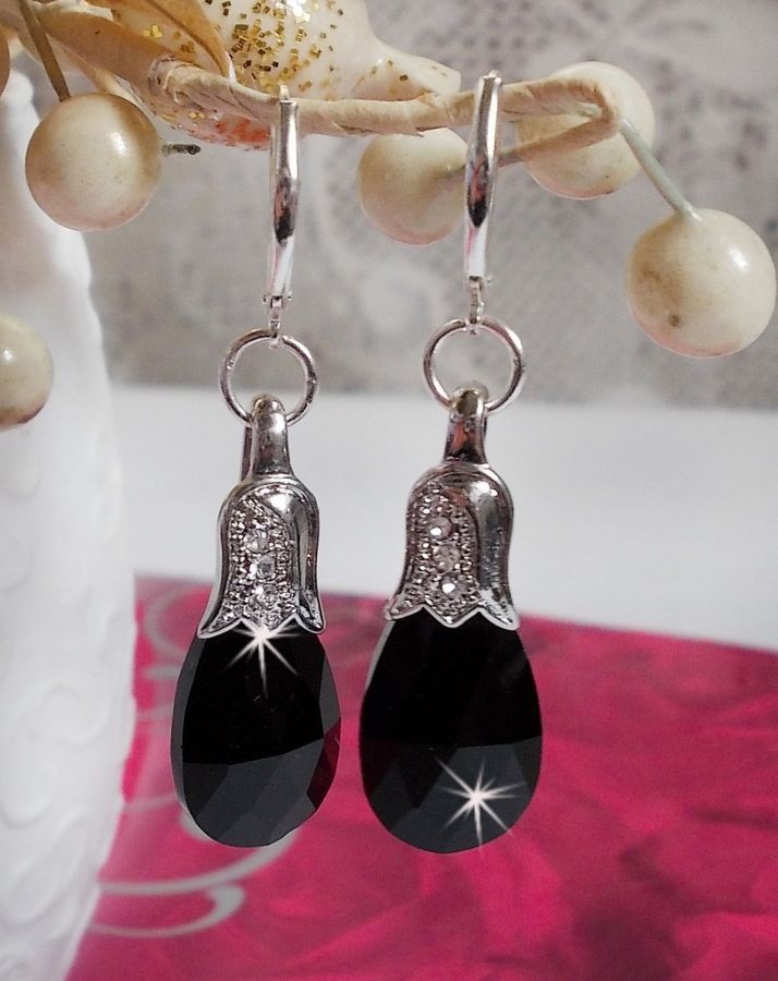 BO Merveilles Jet creato con piccoli strass d'argento e gocce sfaccettate