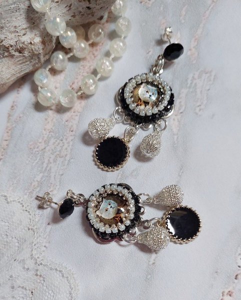 BO Mimichat Steampunk avec cabochons verres, strass, breloques &eacute;poxy, perles cristal Swarovski et clous argent