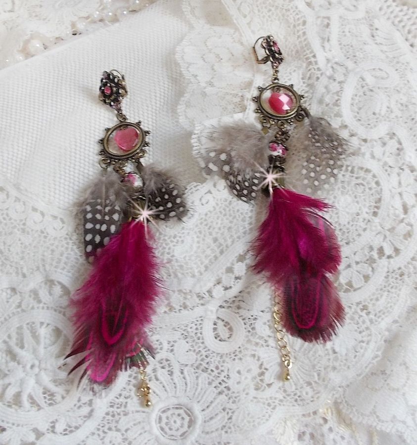 Navajo Fuchsia e Brown BO con perle di vetro, cristalli Swarovski e piume