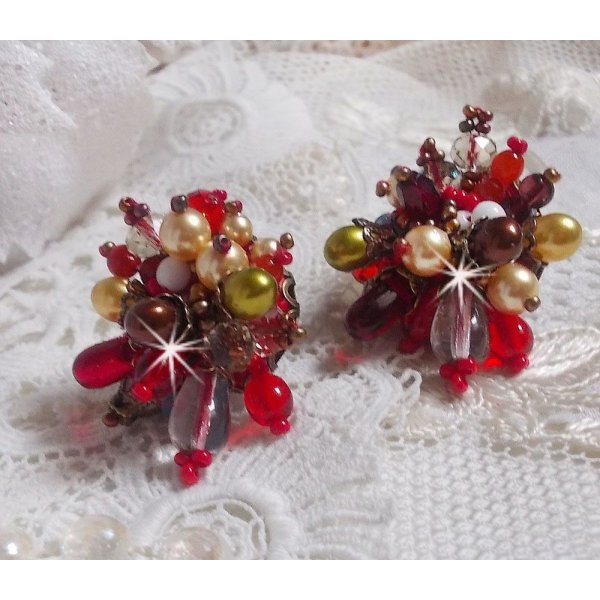 BO Printemps Color&eacute; brod&eacute;es avec des Cristaux de Swarovski, des perles en verre, des gouttes, des calottes et des rocailles.