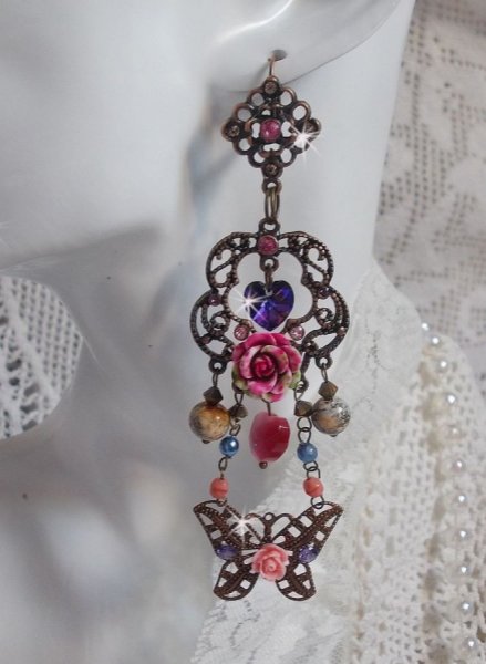 BO Roses and Butterfly con queste dolci stampe di fiori e farfalle, perline di vetro cat eye e sfaccettature di marmo rosa