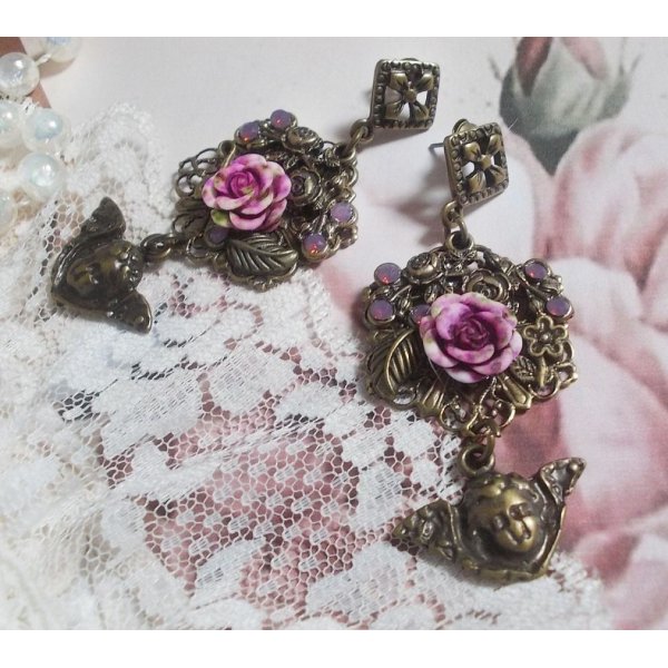 BO Secrets des Angelots creato con rose in resina, ciondoli Angelot, stampe e cristalli