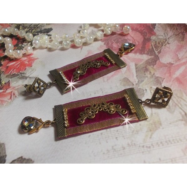 BO arabesco vintage creato con trecce bord&ograve;, cristalli Swarovski e splendidi accessori 