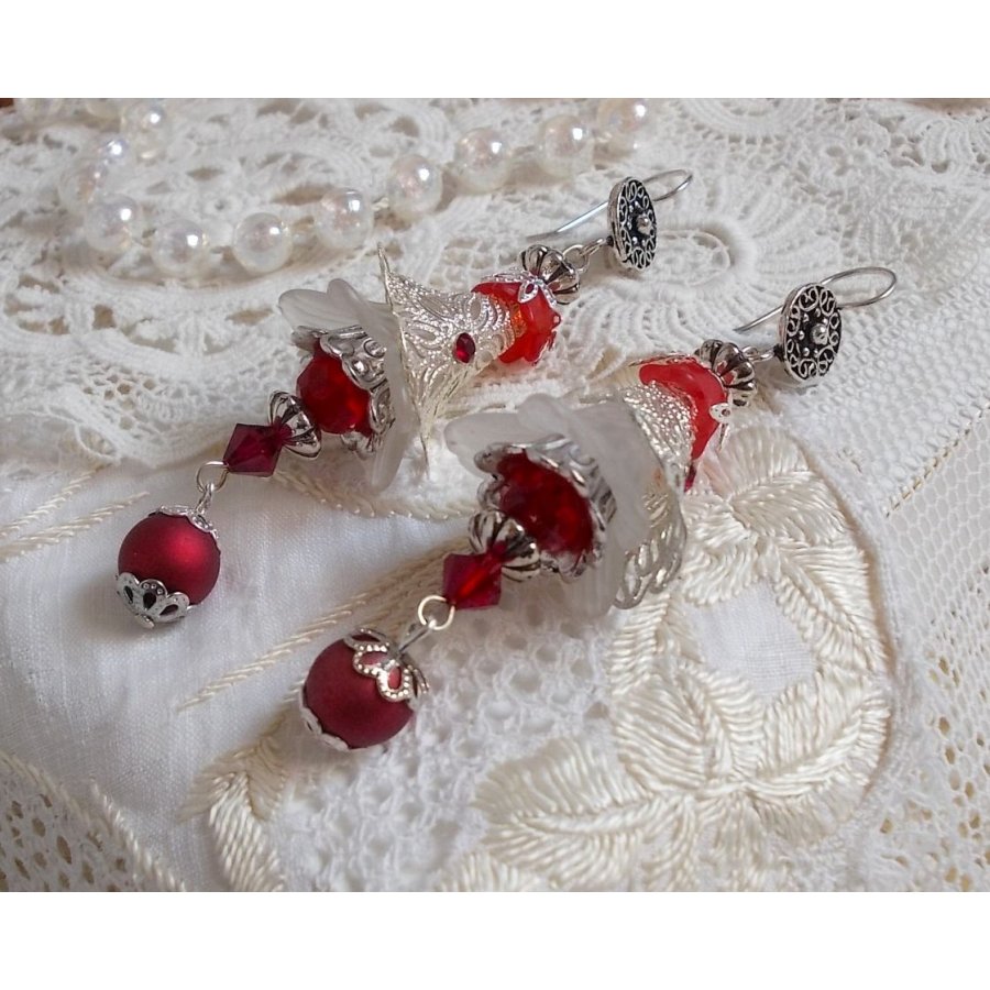 BO Tendre Rouge con cristalli Swarovski, perline tonde sfaccettate e ganci per orecchie in argento 925/1000