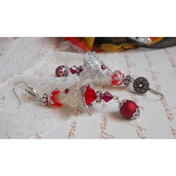 BO Tendre Rouge con cristalli Swarovski, perline tonde sfaccettate e ganci per orecchie in argento 925/1000