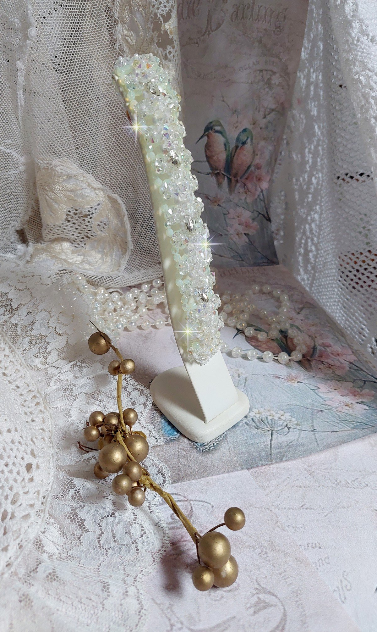 Bracciale Venus con filatori in cristallo Swarovski e sfaccettature in vetro boh&eacute;mien bianco opaco