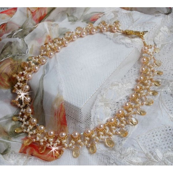 Collana Champagne in charmeuse con cristalli Swarovski e gocce di vetro sfaccettato