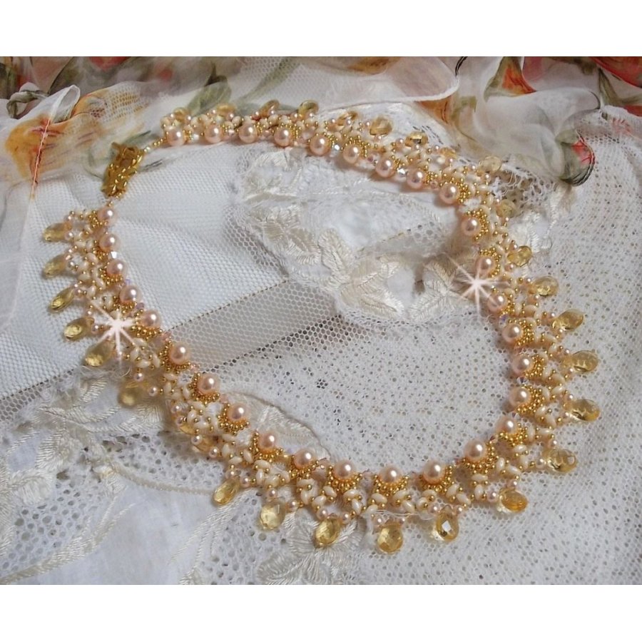 Collana Champagne in charmeuse con cristalli Swarovski e gocce di vetro sfaccettato