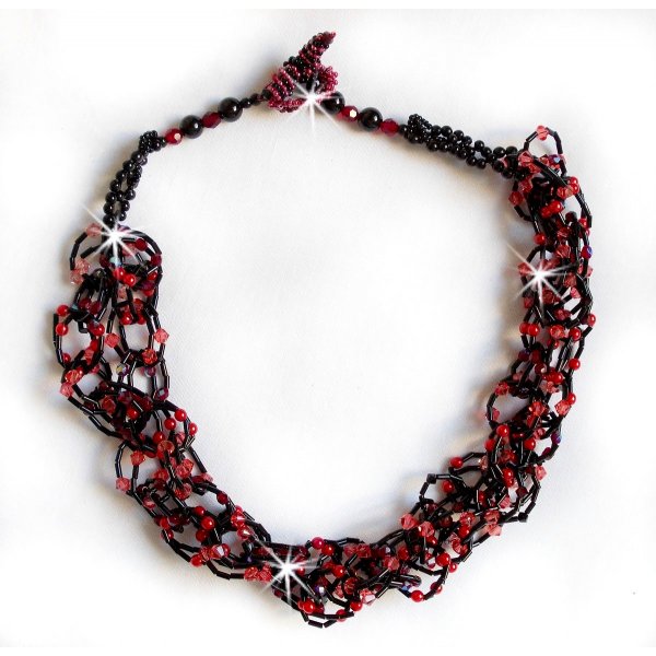 Collana Feeling con perline a tubo, cristalli Swarovski e sfaccettature