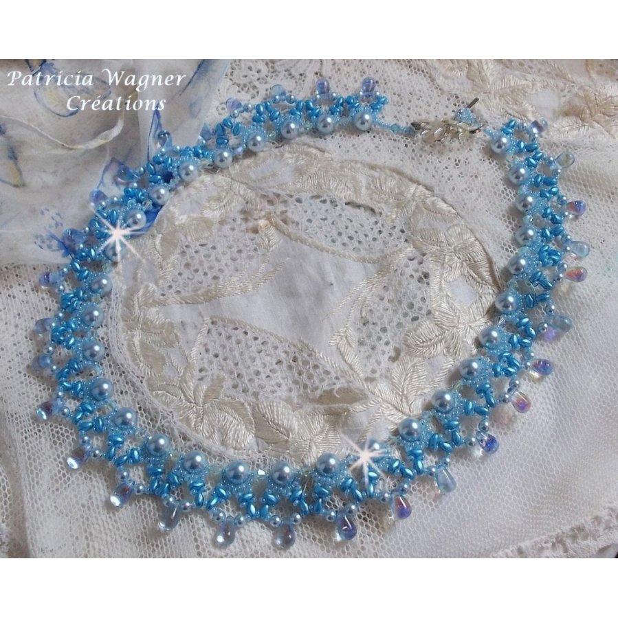 Collana Light Azur con perle di cristallo Swarovski e gocce di vetro