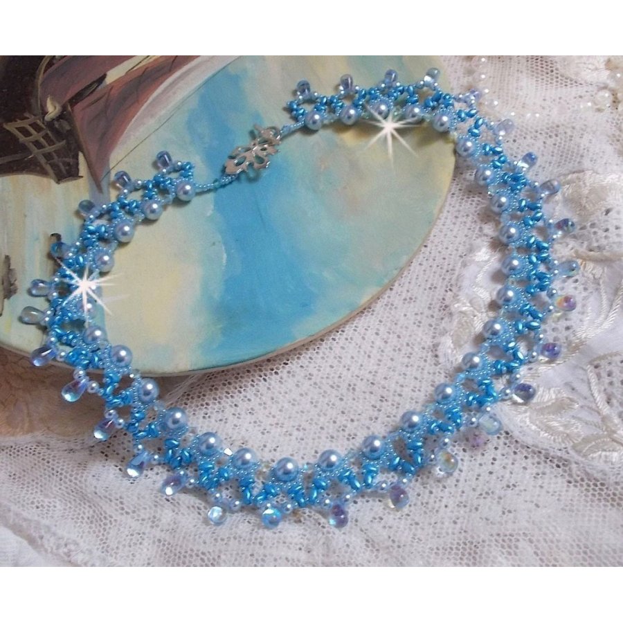 Collana Light Azur con perle di cristallo Swarovski e gocce di vetro