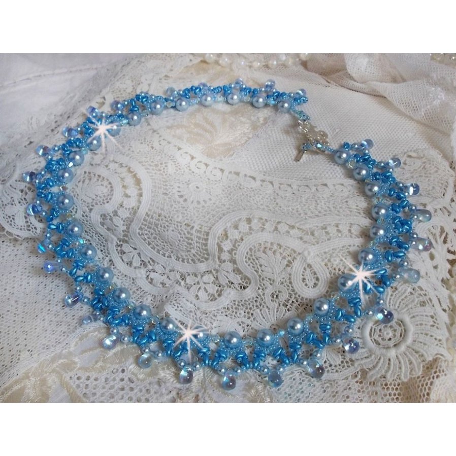 Collana Light Azur con perle di cristallo Swarovski e gocce di vetro