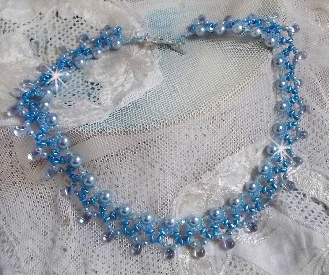 Collana Light Azur con perle di cristallo Swarovski e gocce di vetro