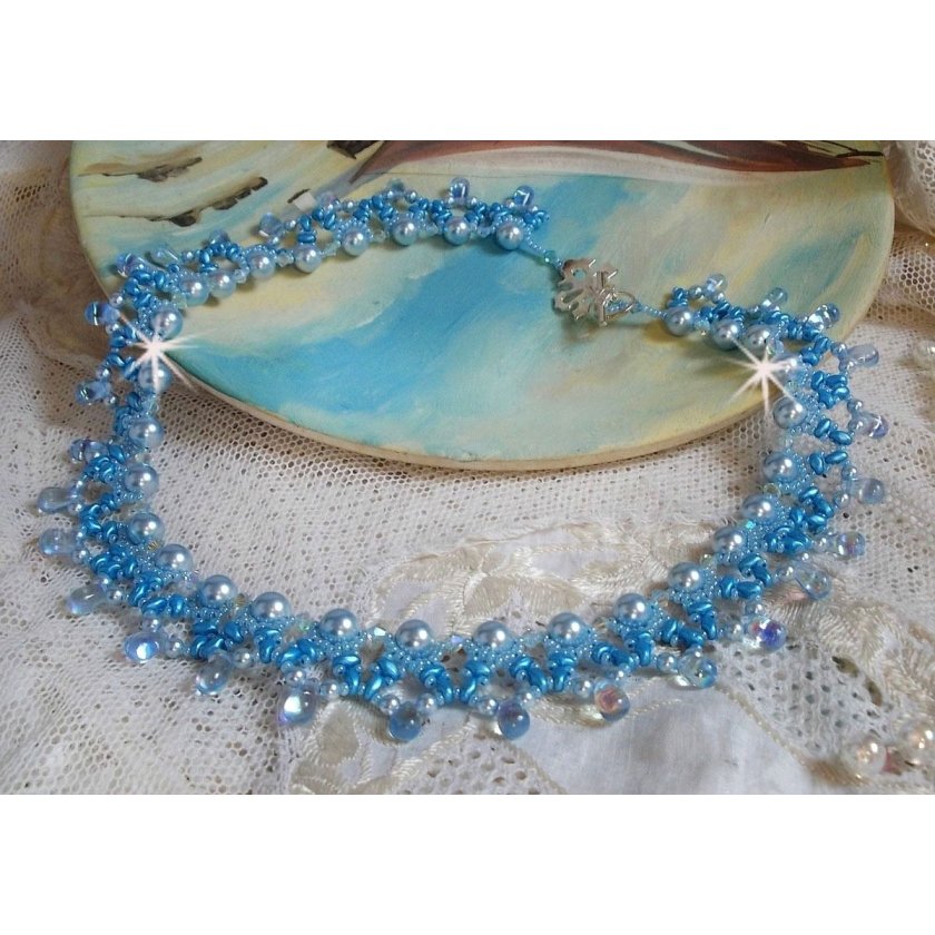 Collana Light Azur con perle di cristallo Swarovski e gocce di vetro