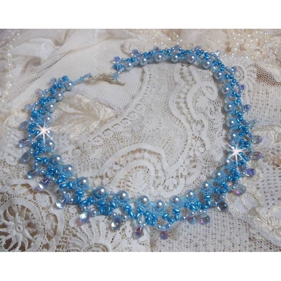 Collana Light Azur con perle di cristallo Swarovski e gocce di vetro