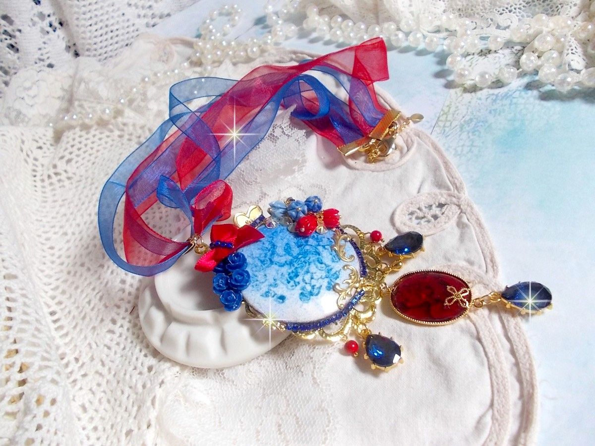 Pendentif Flamenca, cabochon émaillé de fleurs Bleues, roses résines, nacre abalone et jade Rouges, poires Zirconium et cristaux Bleu-Marine, breloques, pendentif résine époxy, un style Flamenco